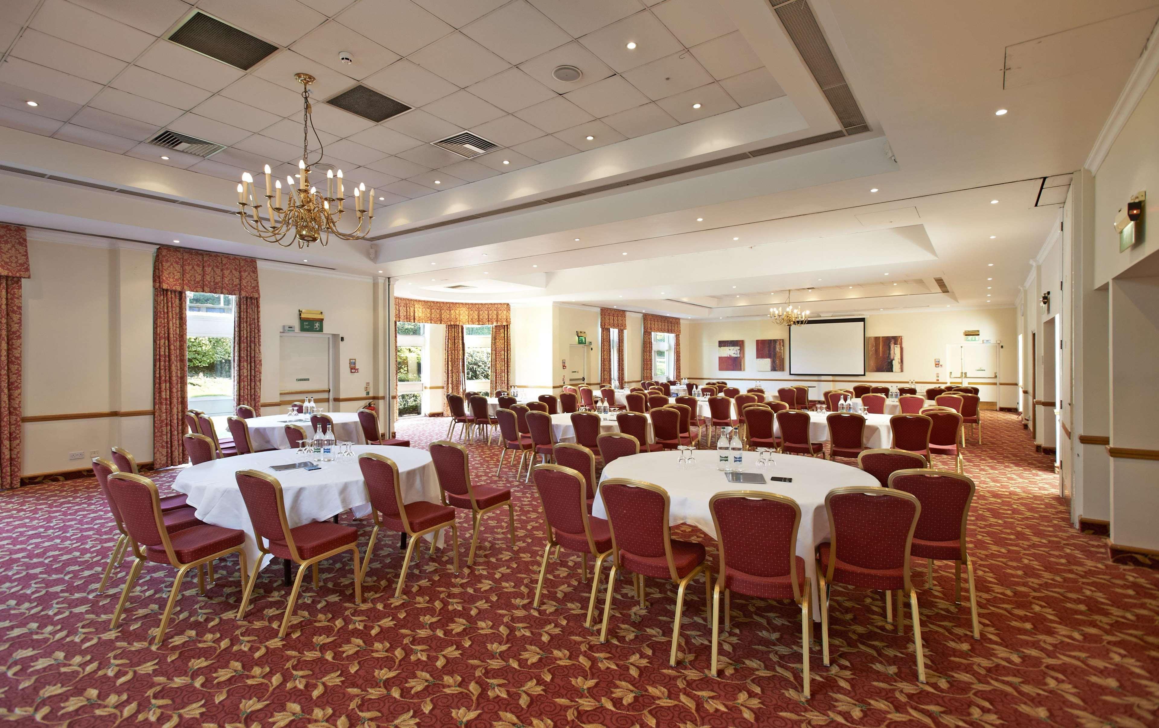 Hilton 4* Northampton