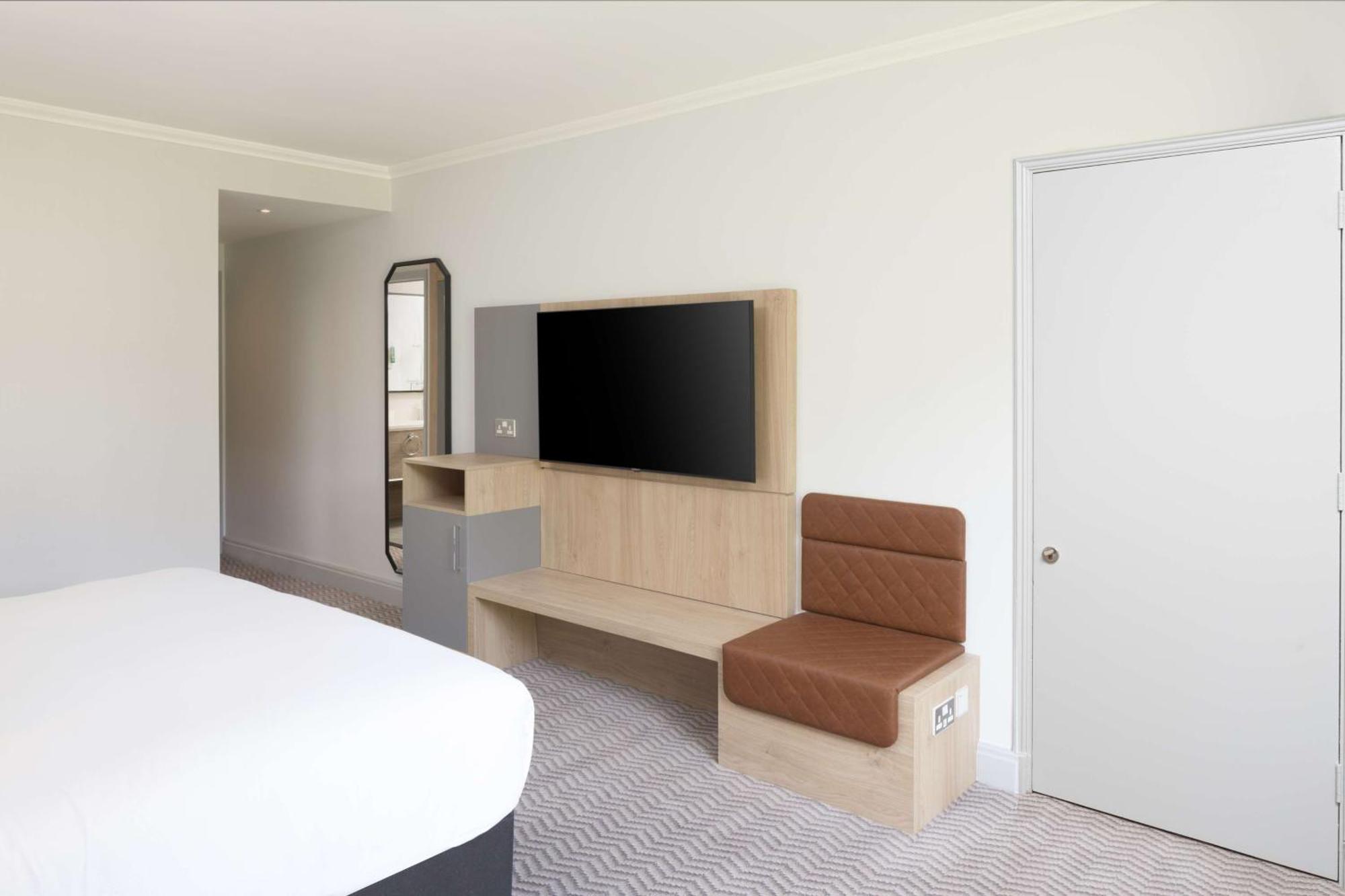 Hilton 4* Northampton