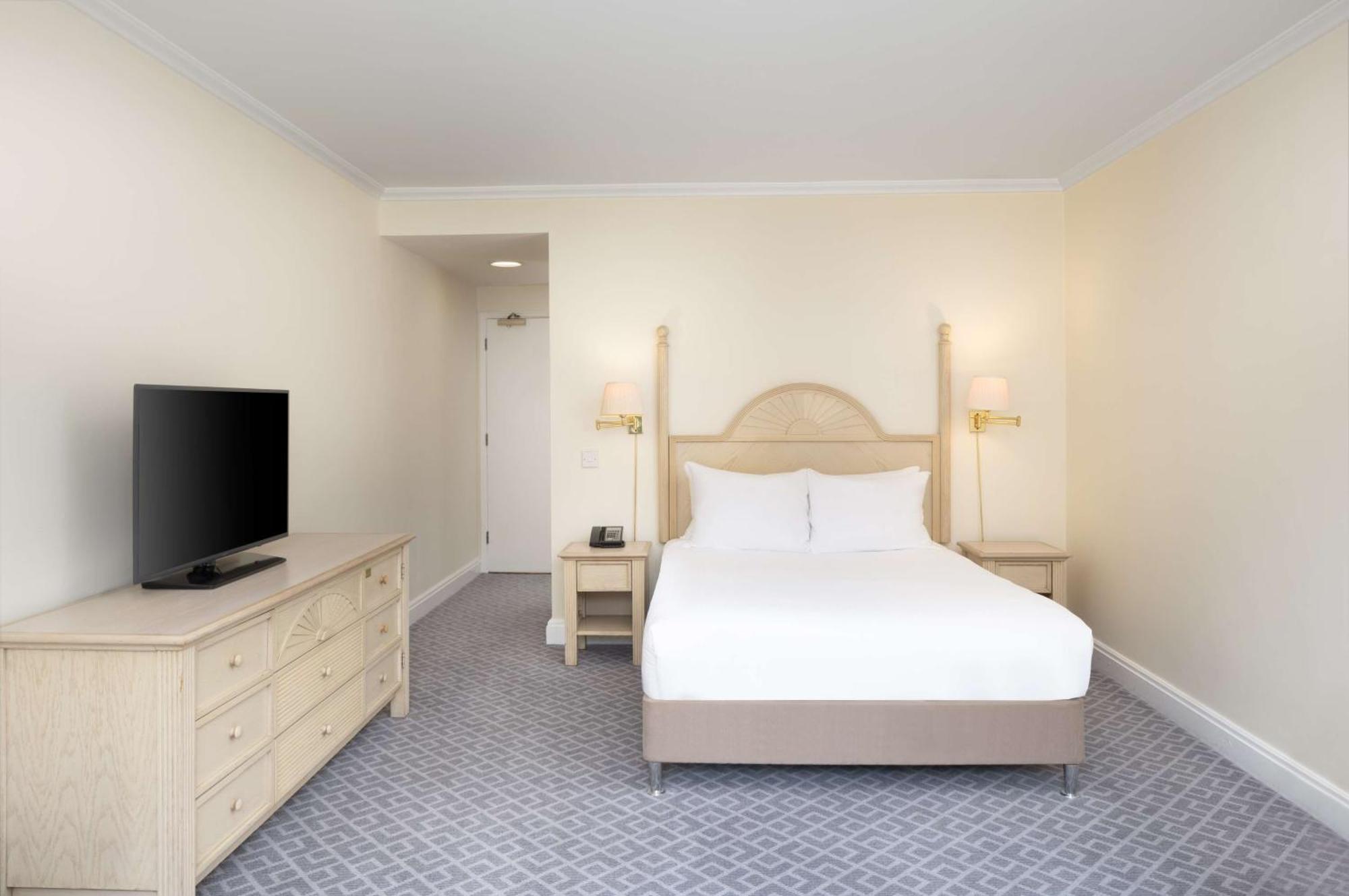 Hilton 4*