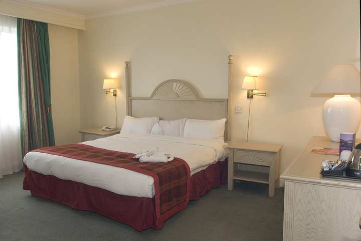 Hilton 4* Northampton